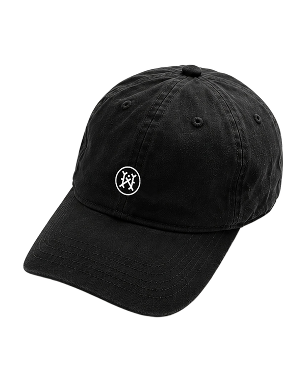 Woodlands Cap in Schwarz, Schrägansicht mit Bildmarke